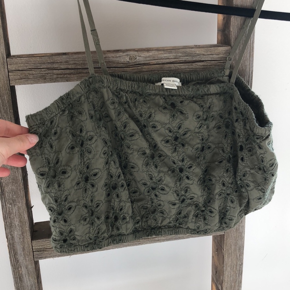 American Eagle cropped tank